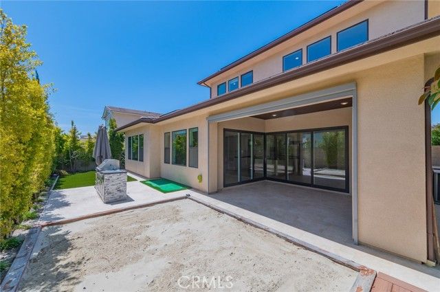 60 Ray, Irvine, CA 92618