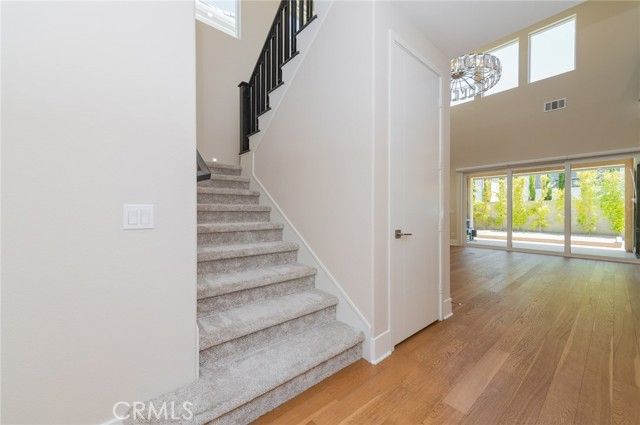 60 Ray, Irvine, CA 92618