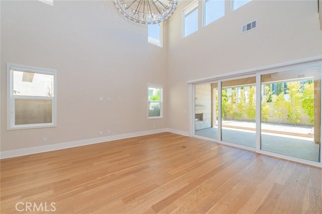 60 Ray, Irvine, CA 92618