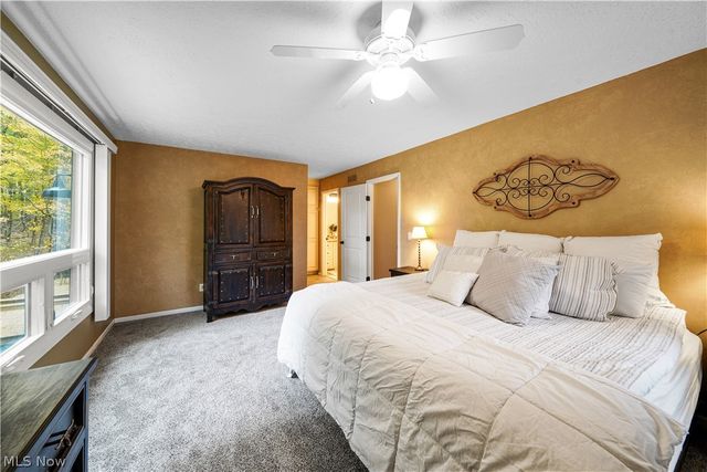 8266 Pebble Creek Court, Chagrin Falls, OH 44023