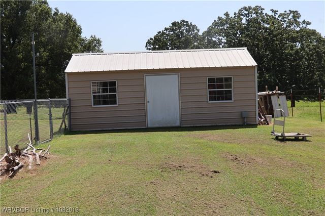 37280 Morris Creek Road, Howe, OK 74940