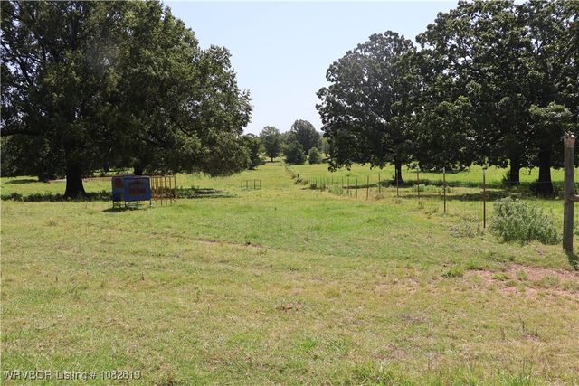 37280 Morris Creek Road, Howe, OK 74940