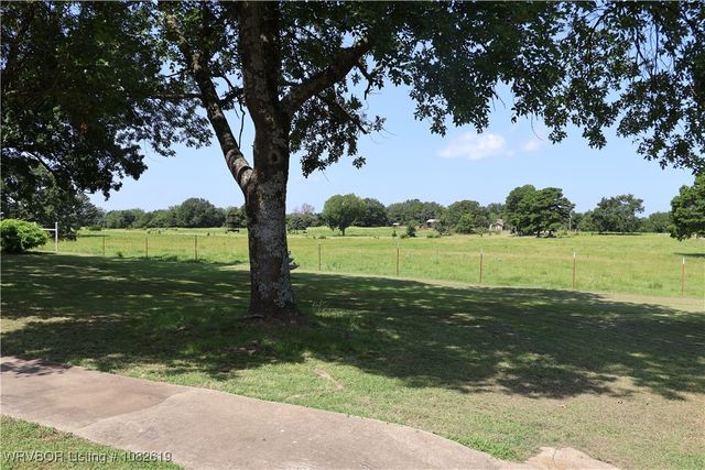 37280 Morris Creek Road, Howe, OK 74940