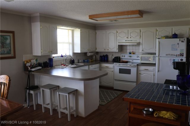 37280 Morris Creek Road, Howe, OK 74940