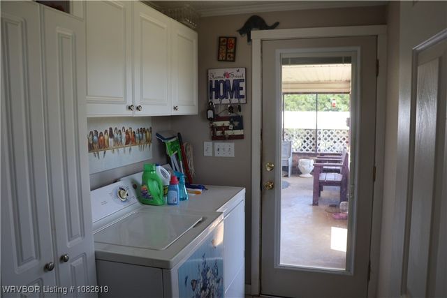 37280 Morris Creek Road, Howe, OK 74940