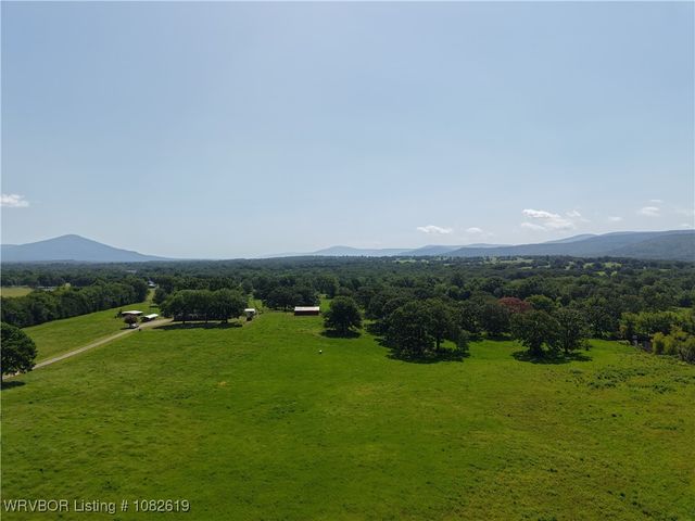 37280 Morris Creek Road, Howe, OK 74940