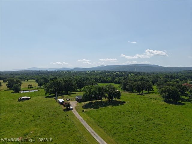 37280 Morris Creek Road, Howe, OK 74940