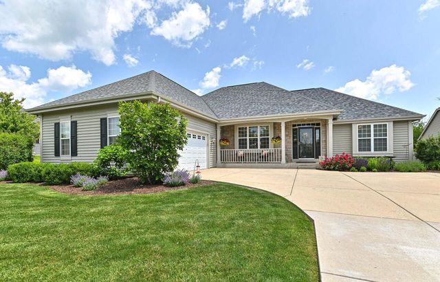 10356 S Rosemont LANE, Oak Creek, WI 53154