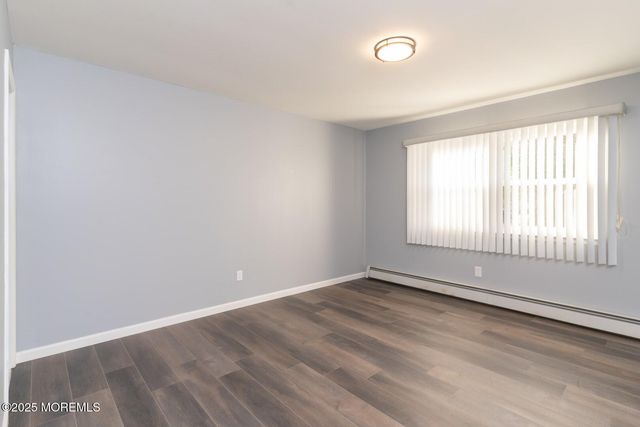 23 Burlington Court, Toms River, NJ 08757