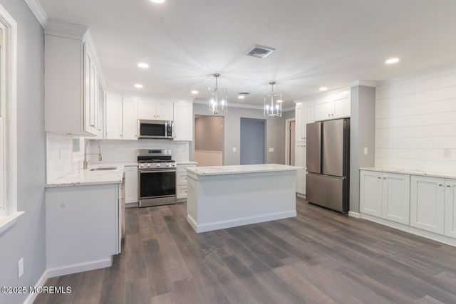 23 Burlington Court, Toms River, NJ 08757