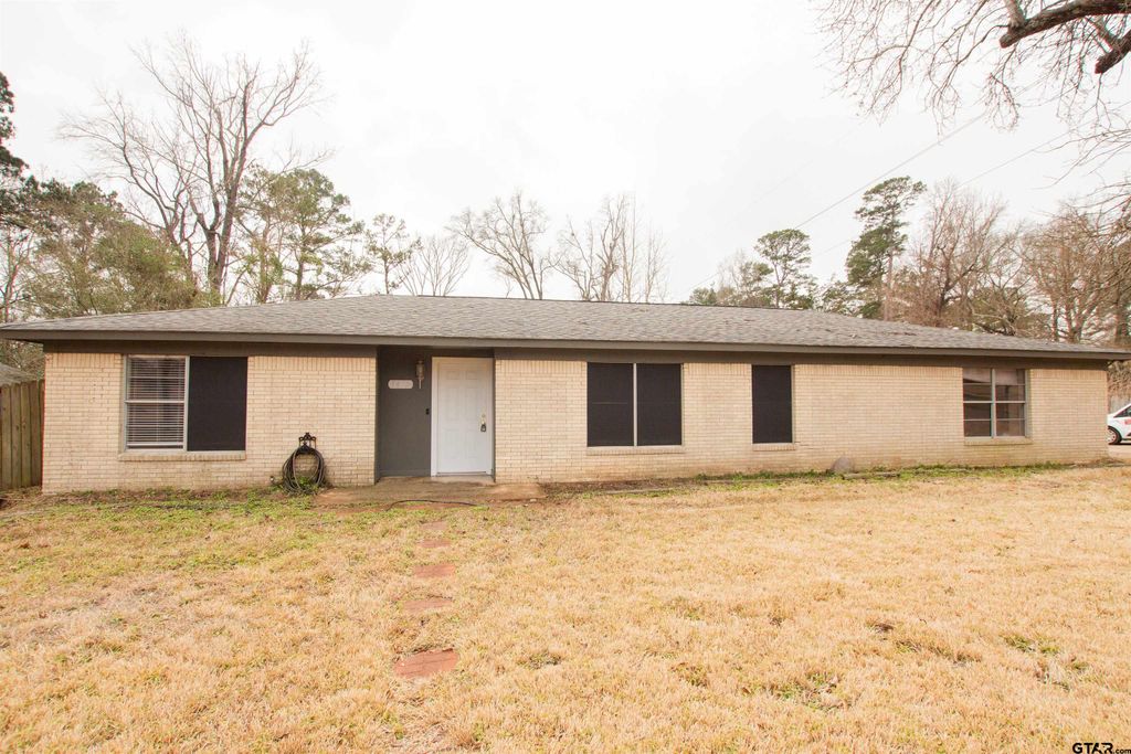 7618 Brookhollow Dr, Tyler, TX 75707