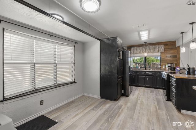 4602 TRAILWOOD DRIVE, Wichita Falls, TX 76310