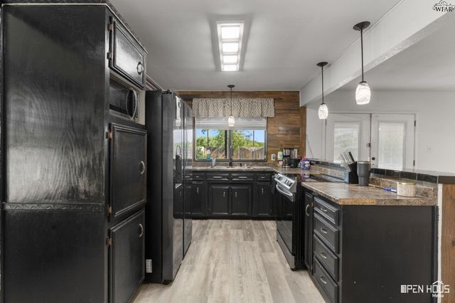 4602 TRAILWOOD DRIVE, Wichita Falls, TX 76310