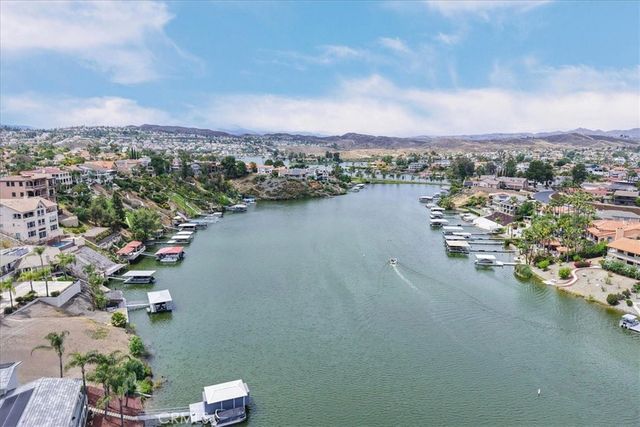 30040 Spray, Canyon Lake, CA 92587