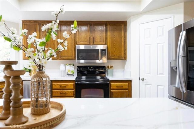 30040 Spray, Canyon Lake, CA 92587