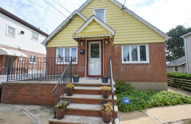 133-41 123 Street, South Ozone Park, NY 11420
