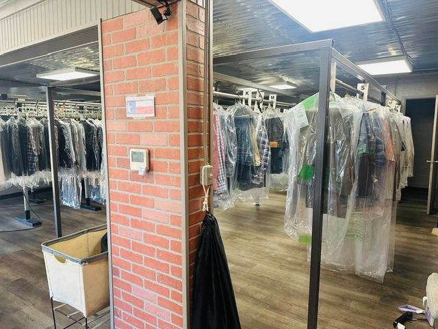 210 N Broadway Street, Joshua, TX 76058
