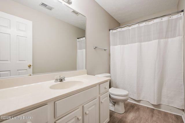17834 Birch Bend Cir, Louisville, KY 40023
