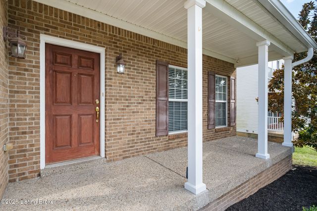 17834 Birch Bend Cir, Louisville, KY 40023