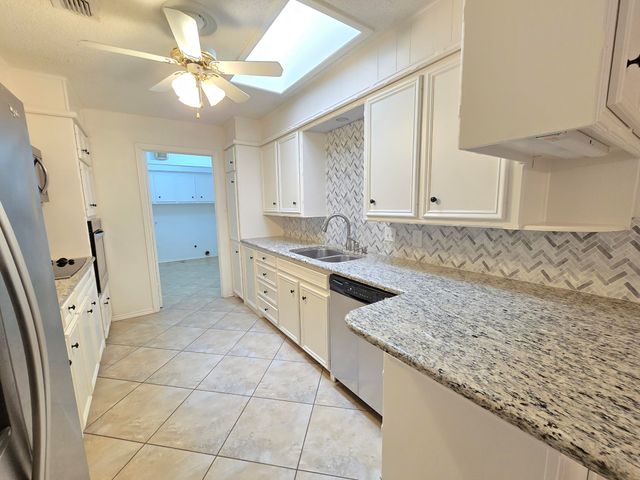 2818 75th Street, Lubbock, TX 79423