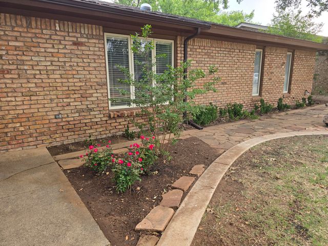 2818 75th Street, Lubbock, TX 79423