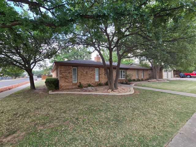 2818 75th Street, Lubbock, TX 79423
