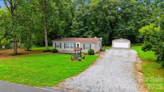 2932 Loop Road, Lincolnton, NC 28092