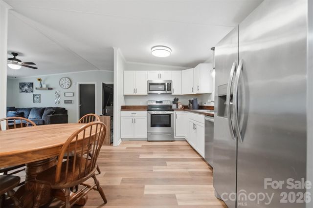 2932 Loop Road, Lincolnton, NC 28092