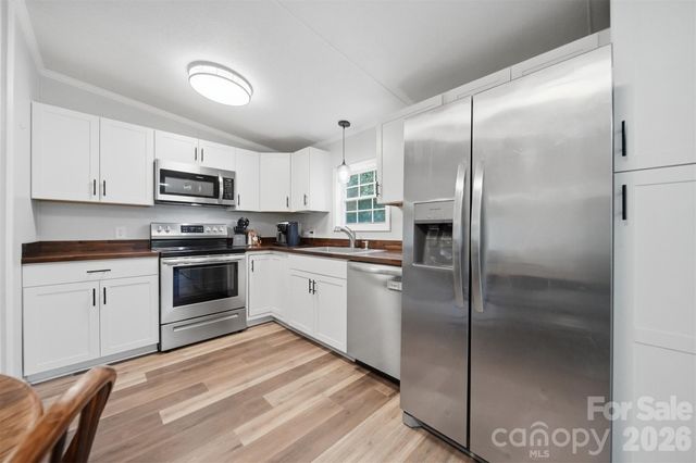 2932 Loop Road, Lincolnton, NC 28092