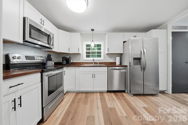 2932 Loop Road, Lincolnton, NC 28092