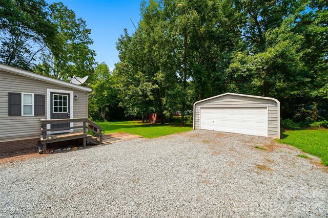 2932 Loop Road, Lincolnton, NC 28092
