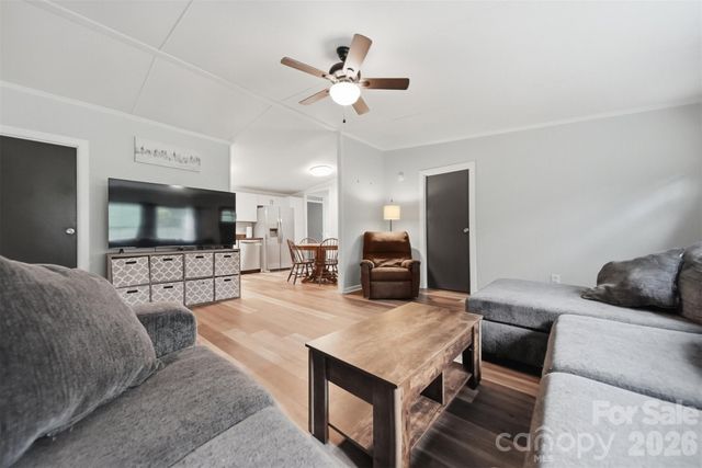 2932 Loop Road, Lincolnton, NC 28092