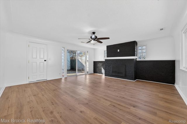 23817 Willard Avenue, Warren, MI 48089