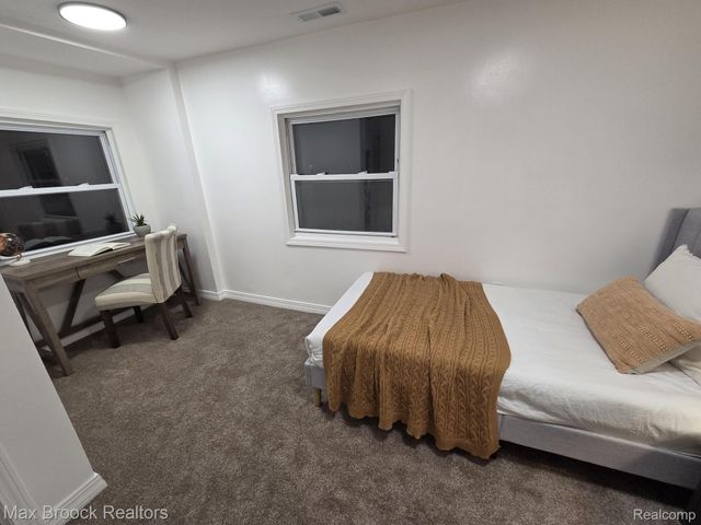 23817 Willard Avenue, Warren, MI 48089