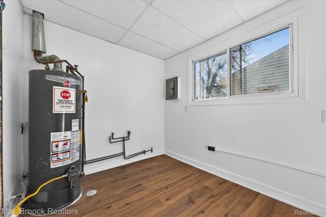 23817 Willard Avenue, Warren, MI 48089