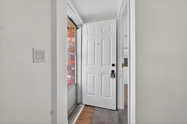 23817 Willard Avenue, Warren, MI 48089