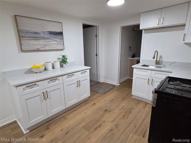 23817 Willard Avenue, Warren, MI 48089