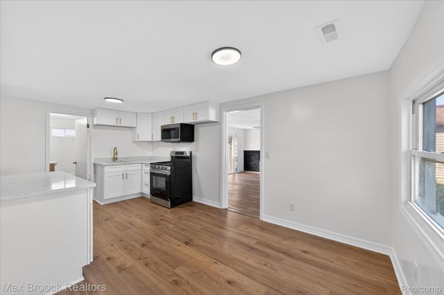 23817 Willard Avenue, Warren, MI 48089