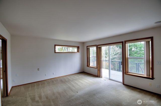 4716 D'Milluhr Drive NE, Olympia, WA 98516