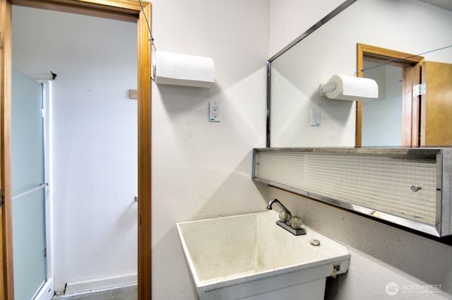 4716 D'Milluhr Drive NE, Olympia, WA 98516