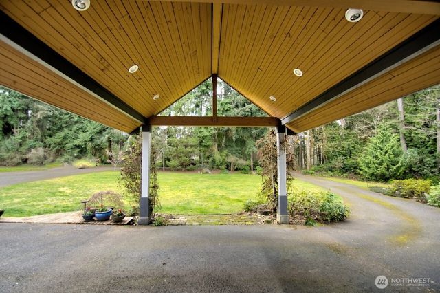 4716 D'Milluhr Drive NE, Olympia, WA 98516