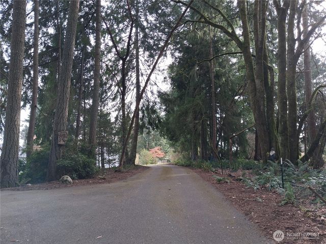 4716 D'Milluhr Drive NE, Olympia, WA 98516