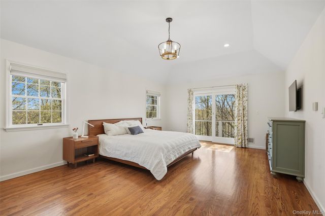 8 Deer Run Court, North Salem, NY 10560