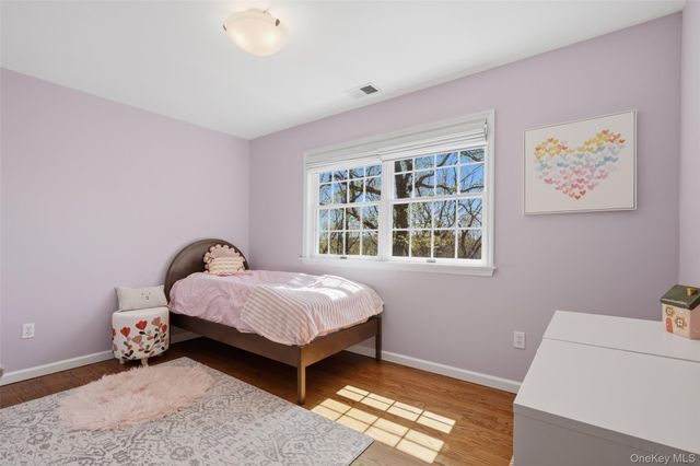 8 Deer Run Court, North Salem, NY 10560