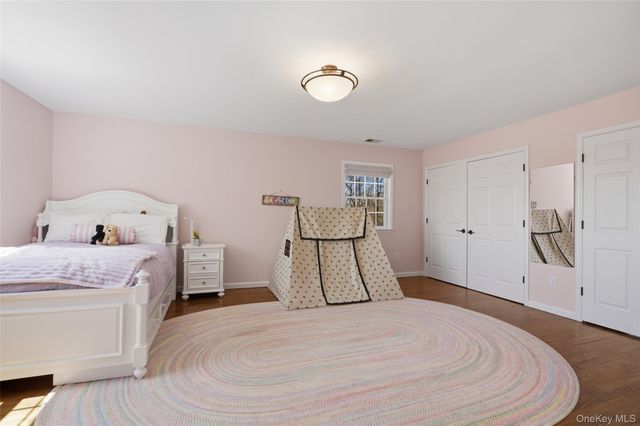 8 Deer Run Court, North Salem, NY 10560