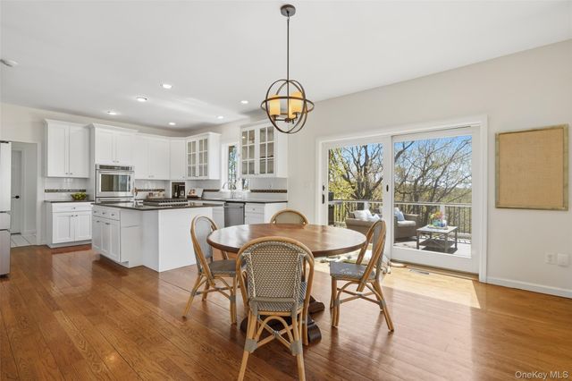 8 Deer Run Court, North Salem, NY 10560