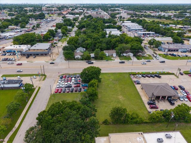 212 N 1st Street, Garland, TX 75040
