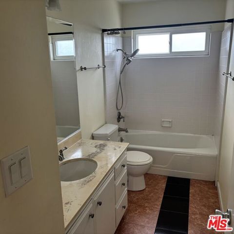 5215 Sepulveda Boulevard 21B, Culver City, CA 90230