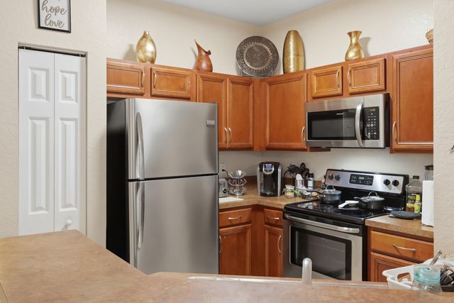 3108 Grandiflora Drive, Greenacres, FL 33467