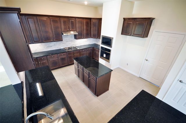 2215 Palmilla Road, League City, TX 77539